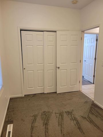 2810 S Lenox STREET, Milwaukee, WI 53207