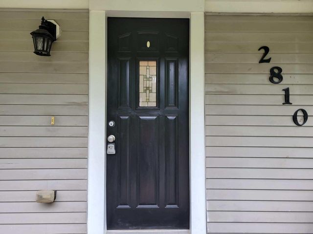 2810 S Lenox STREET, Milwaukee, WI 53207