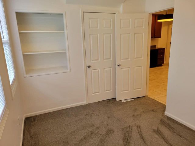 2810 S Lenox STREET, Milwaukee, WI 53207