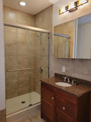 2810 S Lenox STREET, Milwaukee, WI 53207