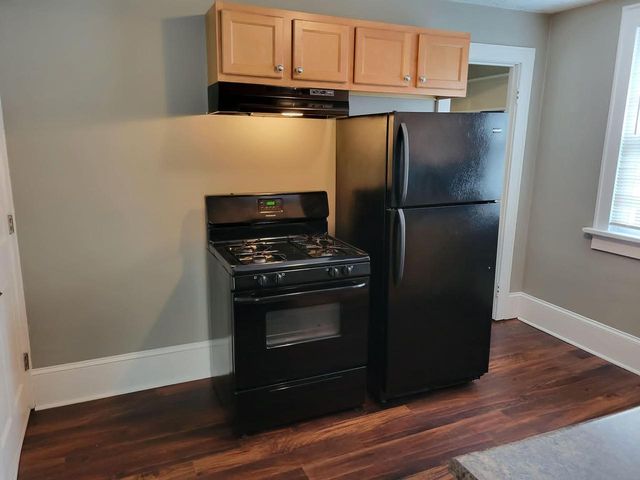 2810 S Lenox STREET, Milwaukee, WI 53207
