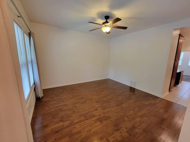 2810 S Lenox STREET, Milwaukee, WI 53207
