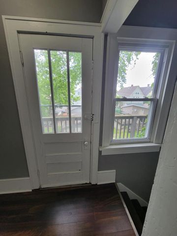 2810 S Lenox STREET, Milwaukee, WI 53207