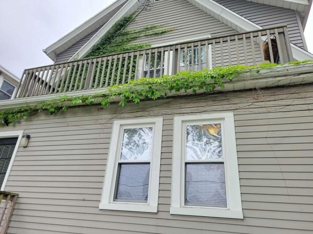 2810 S Lenox STREET, Milwaukee, WI 53207