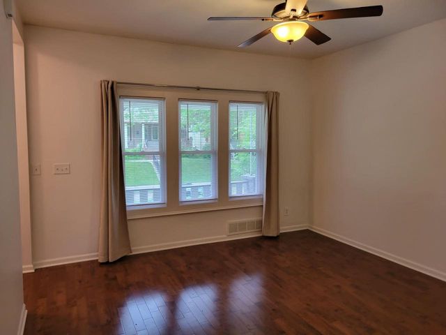 2810 S Lenox STREET, Milwaukee, WI 53207