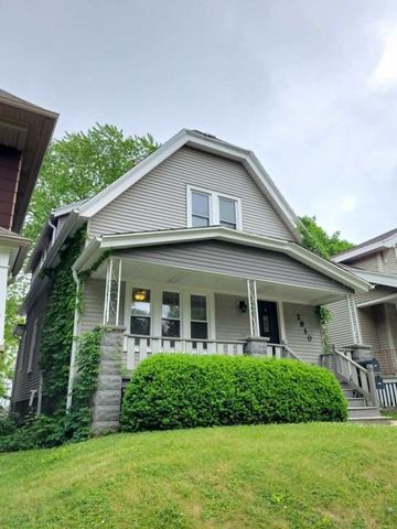 2810 S Lenox STREET, Milwaukee, WI 53207