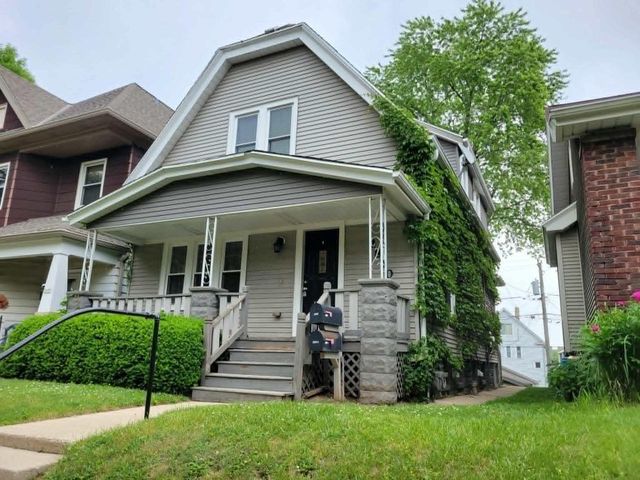 2810 S Lenox STREET, Milwaukee, WI 53207