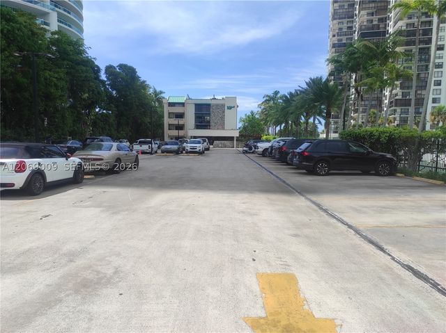 2201 Brickell Ave 96, Miami, FL 33129