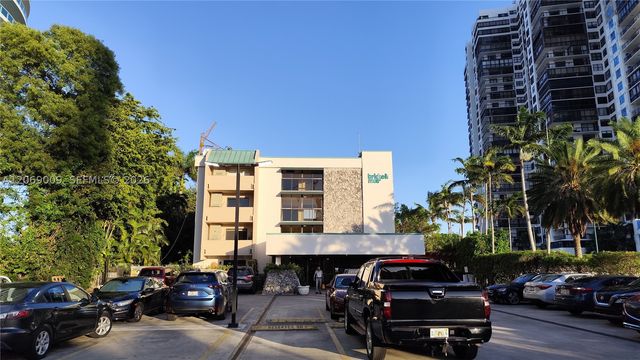 2201 Brickell Ave 96, Miami, FL 33129