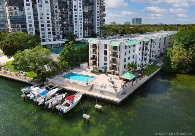 2201 Brickell Ave 96, Miami, FL 33129