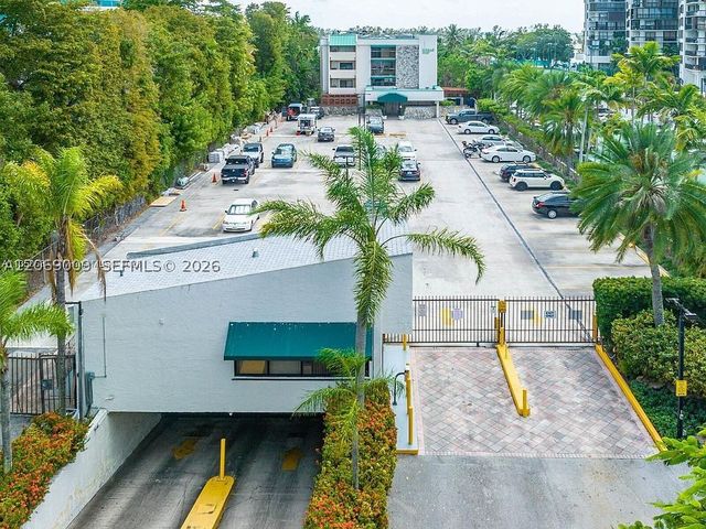2201 Brickell Ave 96, Miami, FL 33129