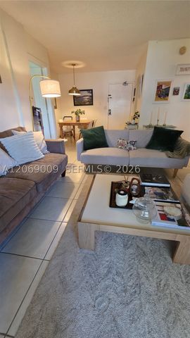 2201 Brickell Ave 96, Miami, FL 33129