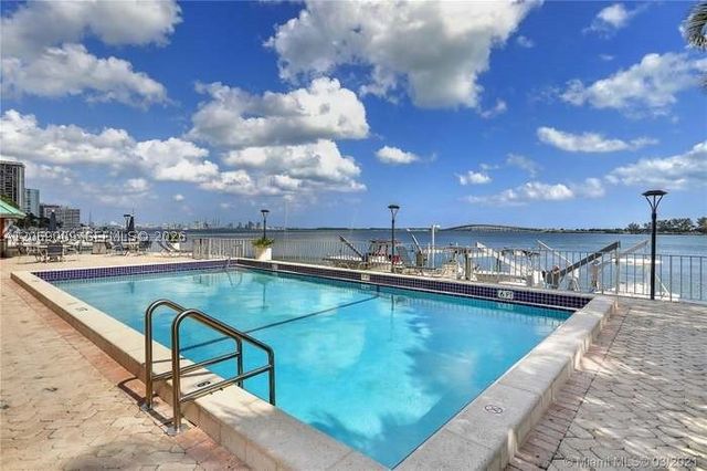 2201 Brickell Ave 96, Miami, FL 33129