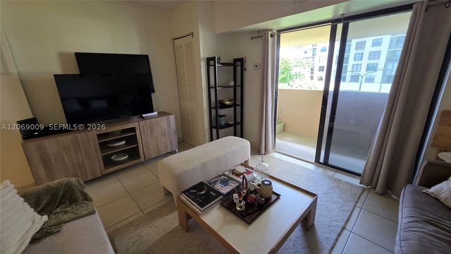 2201 Brickell Ave 96, Miami, FL 33129