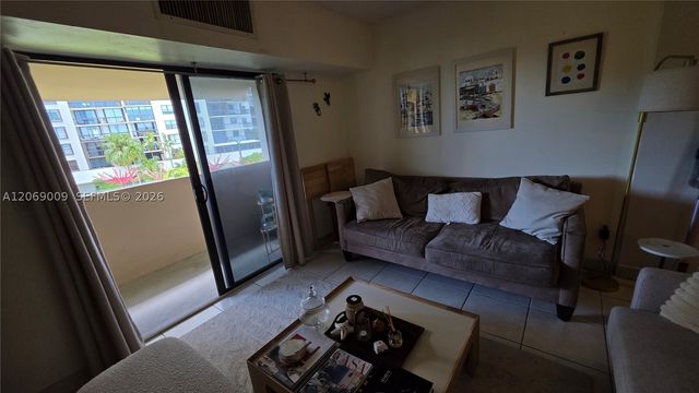2201 Brickell Ave 96, Miami, FL 33129