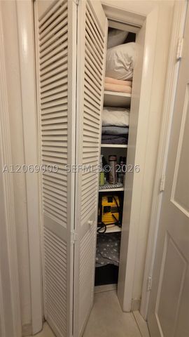 2201 Brickell Ave 96, Miami, FL 33129