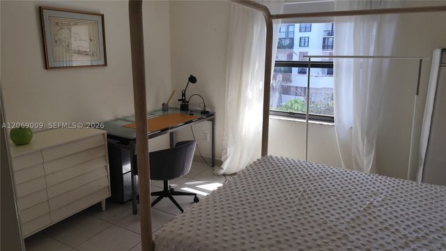 2201 Brickell Ave 96, Miami, FL 33129
