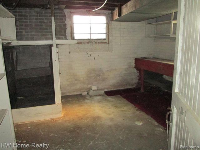 1323 Mackinaw Street, Saginaw, MI 48602