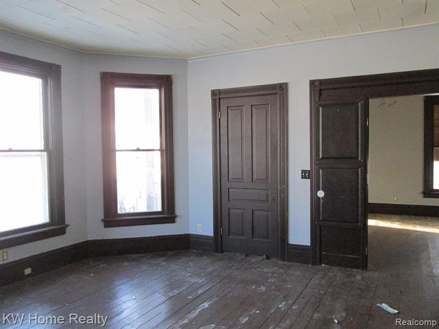 1323 Mackinaw Street, Saginaw, MI 48602