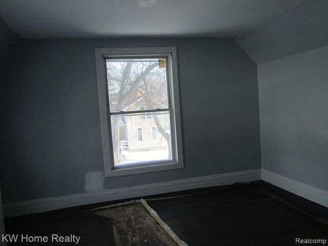 1323 Mackinaw Street, Saginaw, MI 48602