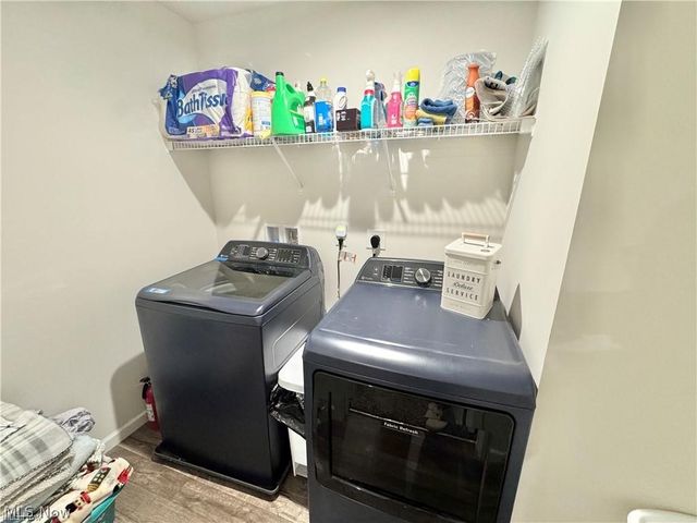 117 Fall Lake Lane, Amherst, OH 44001