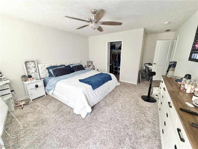117 Fall Lake Lane, Amherst, OH 44001