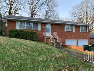 7400 Briarwood Drive, Little Rock, AR 72205