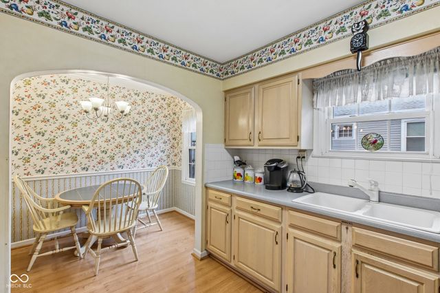 399 W Main Street, Greenwood, IN 46142