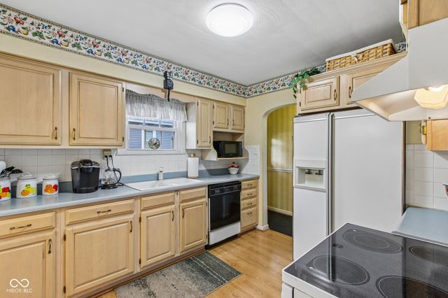 399 W Main Street, Greenwood, IN 46142