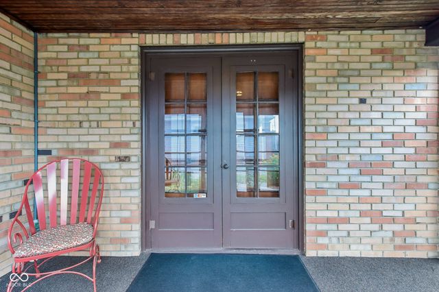399 W Main Street, Greenwood, IN 46142