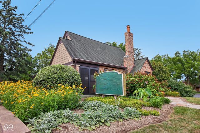 399 W Main Street, Greenwood, IN 46142
