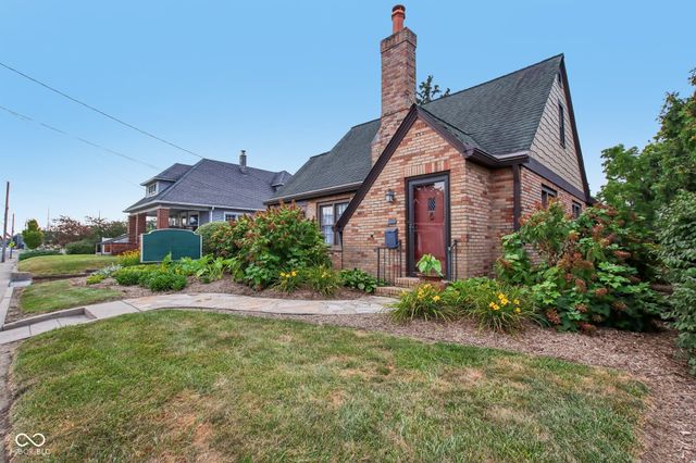 399 W Main Street, Greenwood, IN 46142
