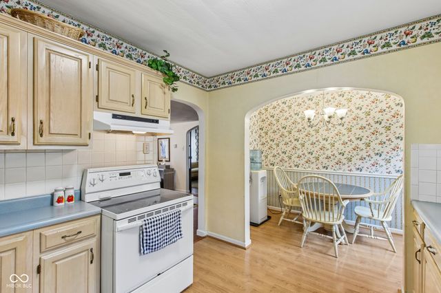 399 W Main Street, Greenwood, IN 46142