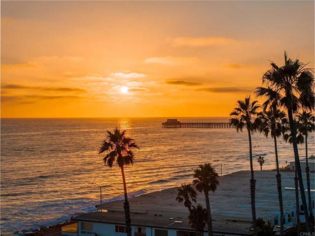 550 Seagaze Drive 19, Oceanside, CA 92054