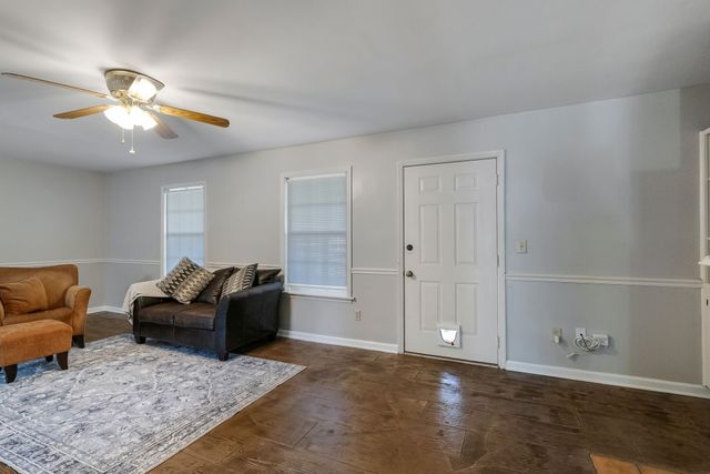 129 Stokes Dr, Smyrna, TN 37167