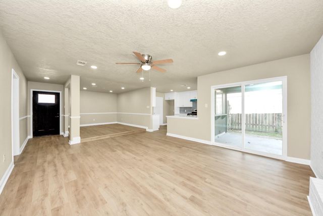 205 Cole Street, Webster, TX 77598