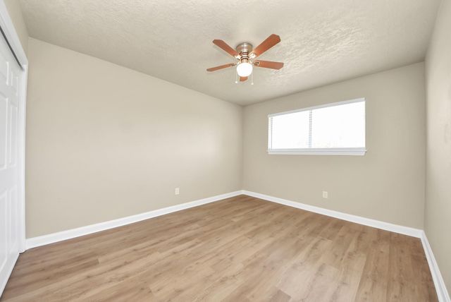 205 Cole Street, Webster, TX 77598