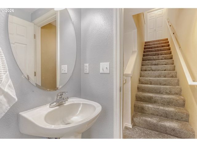 13810 Sw Scholls Ferry Rd 103, Beaverton, OR 97007