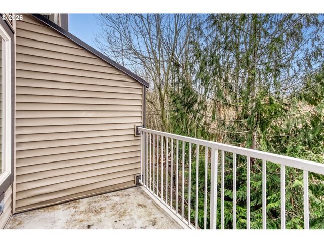 13810 Sw Scholls Ferry Rd 103, Beaverton, OR 97007