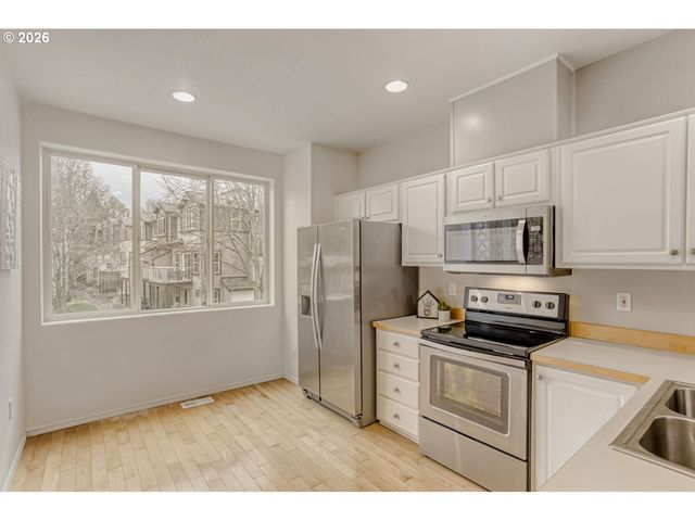 13810 Sw Scholls Ferry Rd 103, Beaverton, OR 97007