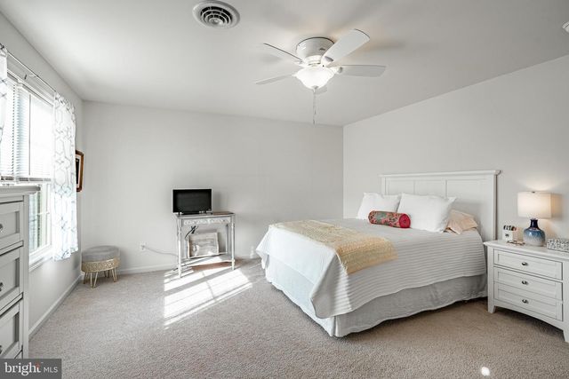 435 LAUREL RIDGE PATH, Cochranville, PA 19330