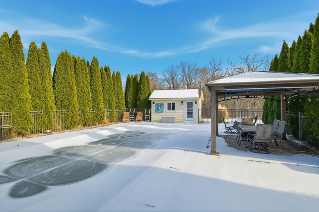 42 Schneider Rd, Somers, CT 06071