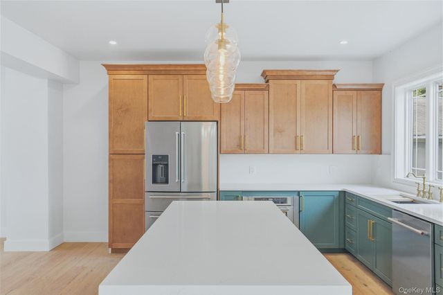 19 North Street, Beacon, NY 12508