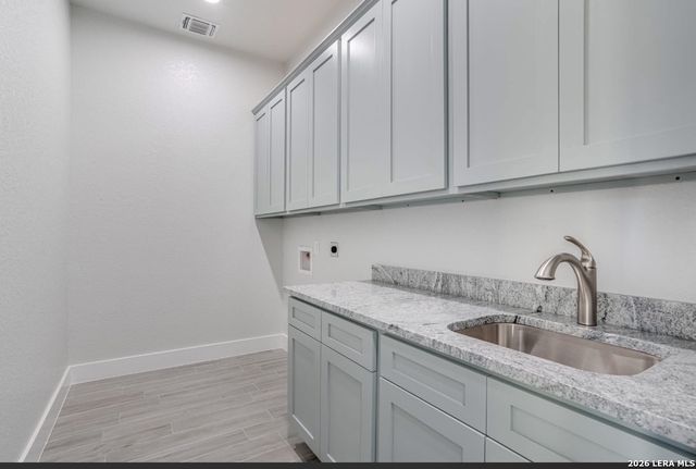 7809 ventura, Selma, TX 78154