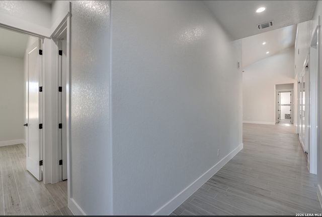 7809 ventura, Selma, TX 78154