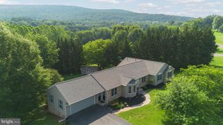 8613 HOLLOW RD, Middletown, MD 21769