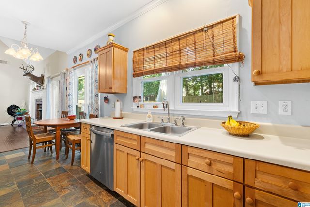 105 KENT HILL COVE, Alabaster, AL 35007