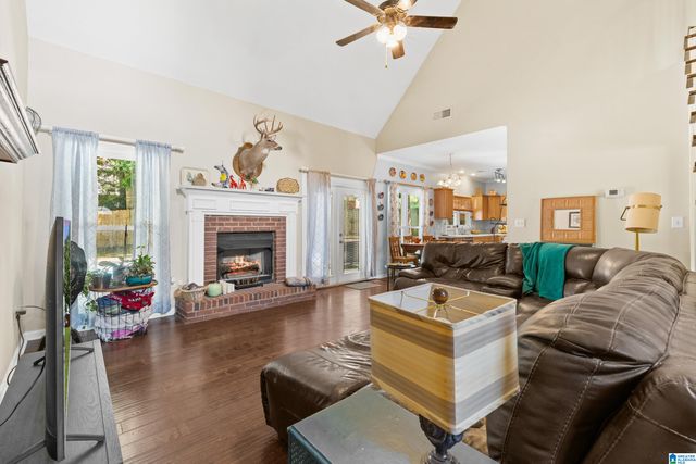 105 KENT HILL COVE, Alabaster, AL 35007