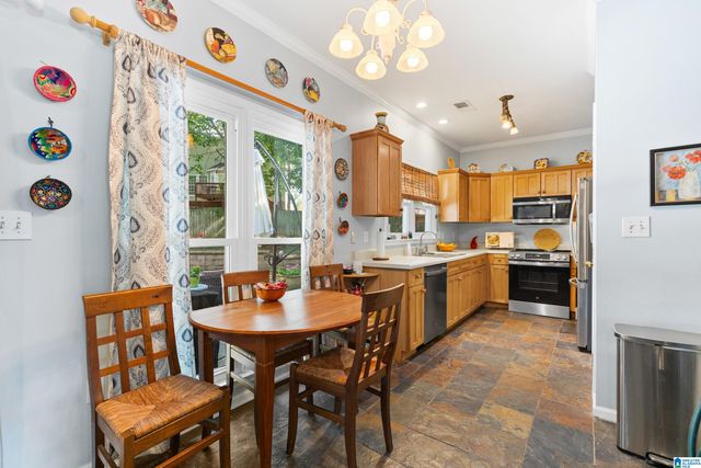 105 KENT HILL COVE, Alabaster, AL 35007