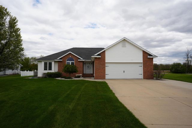 4733 Briarwood Court, Auburn, MI 48611